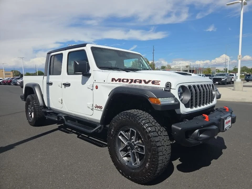 2025 Jeep JT Gladiator - Image 5 of 20