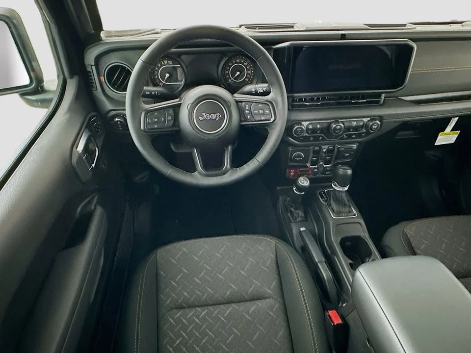2025 Jeep JT Gladiator - Image 19 of 20