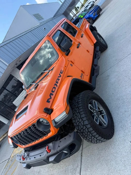 2025 Jeep JT Gladiator - Image 2 of 9