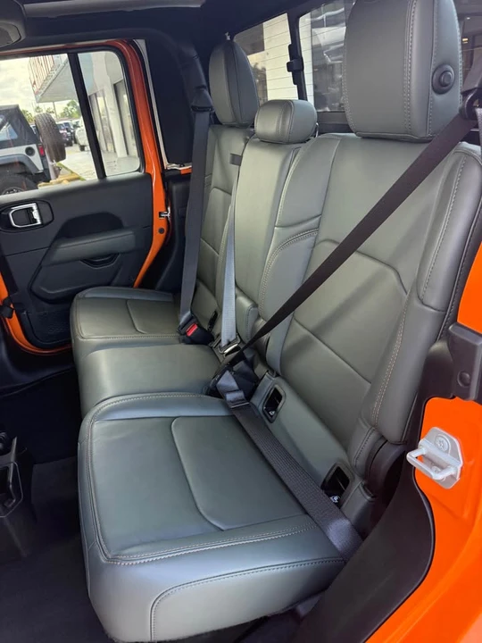 2025 Jeep JT Gladiator - Image 7 of 9