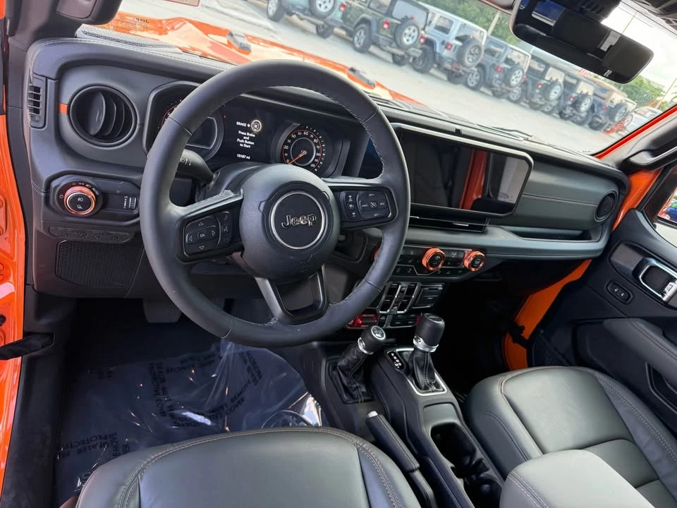 2025 Jeep JT Gladiator - Image 5 of 9
