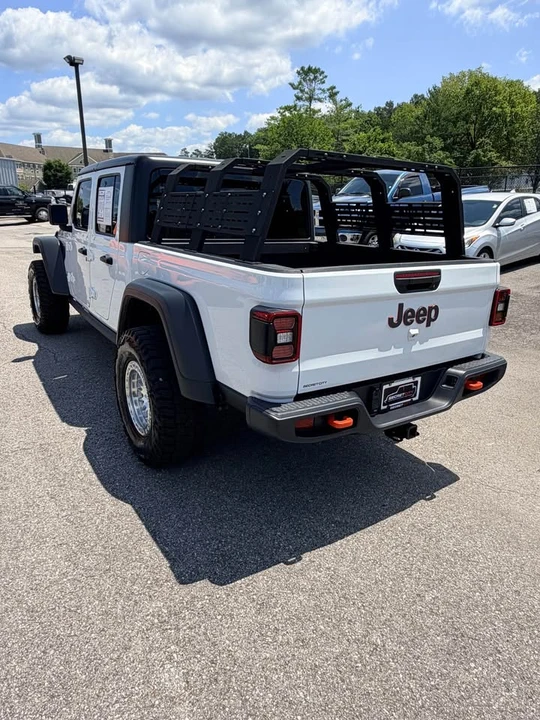 2025 Jeep JT Gladiator - Image 5 of 15