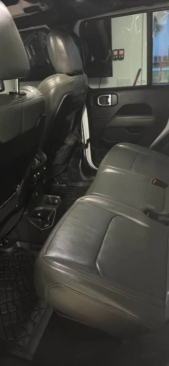 2025 Jeep JT Gladiator - Image 17 of 19