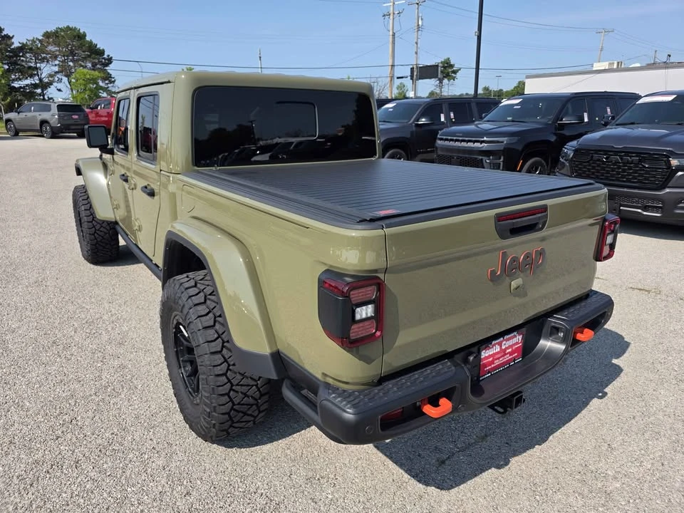 2025 Jeep JT Gladiator - Image 5 of 15