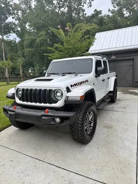 2025 Jeep Gladiator Mojave Pickup 4D 5 ft
