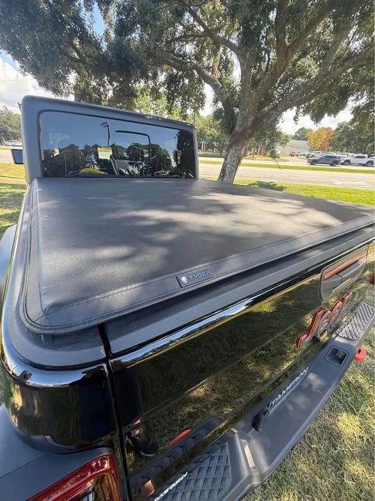 2025 Jeep JT Gladiator - Image 19 of 20