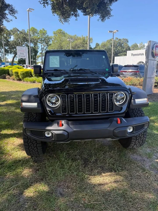 2025 Jeep JT Gladiator - Image 2 of 20