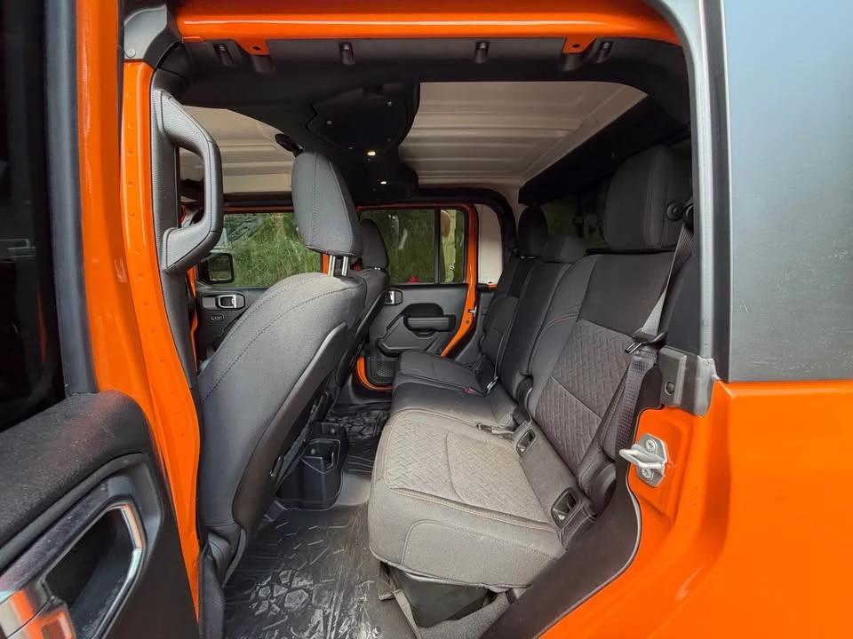 2025 Jeep JT Gladiator - Image 11 of 14