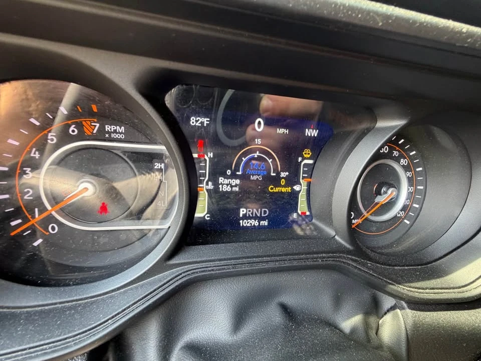 2025 Jeep JT Gladiator - Image 7 of 14