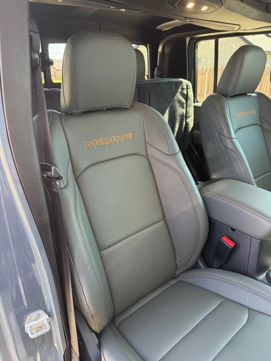 2025 Jeep JT Gladiator - Image 6 of 6