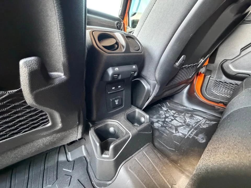 2025 Jeep JT Gladiator - Image 13 of 14