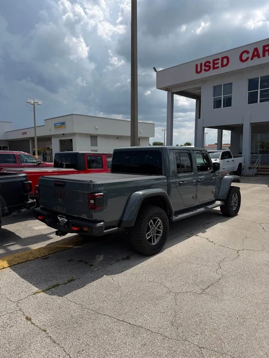 2025 Jeep JT Gladiator - Image 4 of 8
