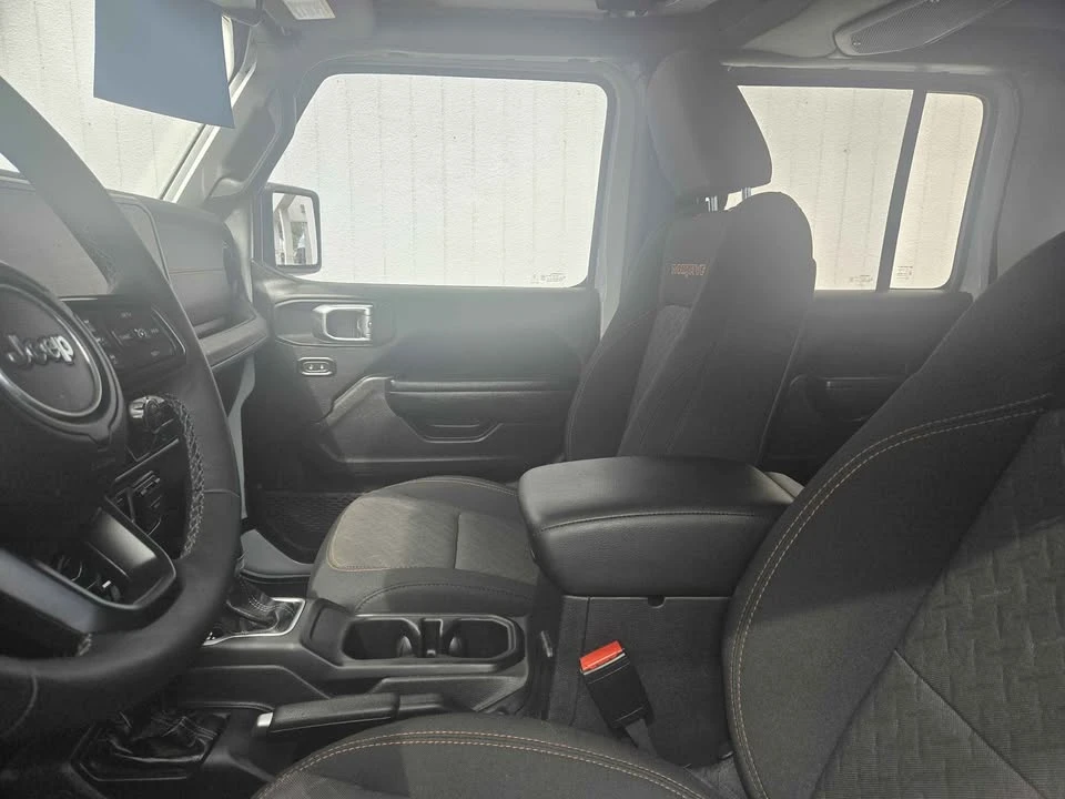2025 Jeep JT Gladiator - Image 12 of 13