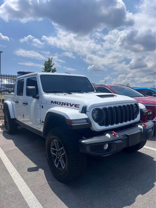2025 Jeep JT Gladiator - Image 2 of 2