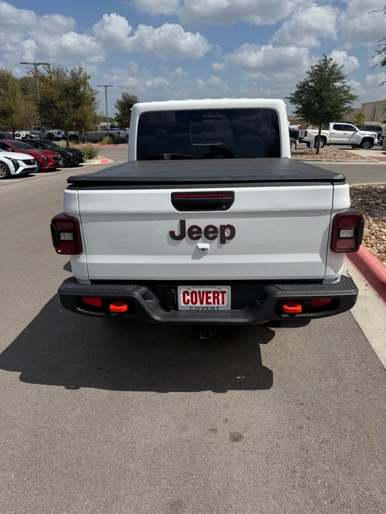 2025 Jeep JT Gladiator - Image 5 of 12