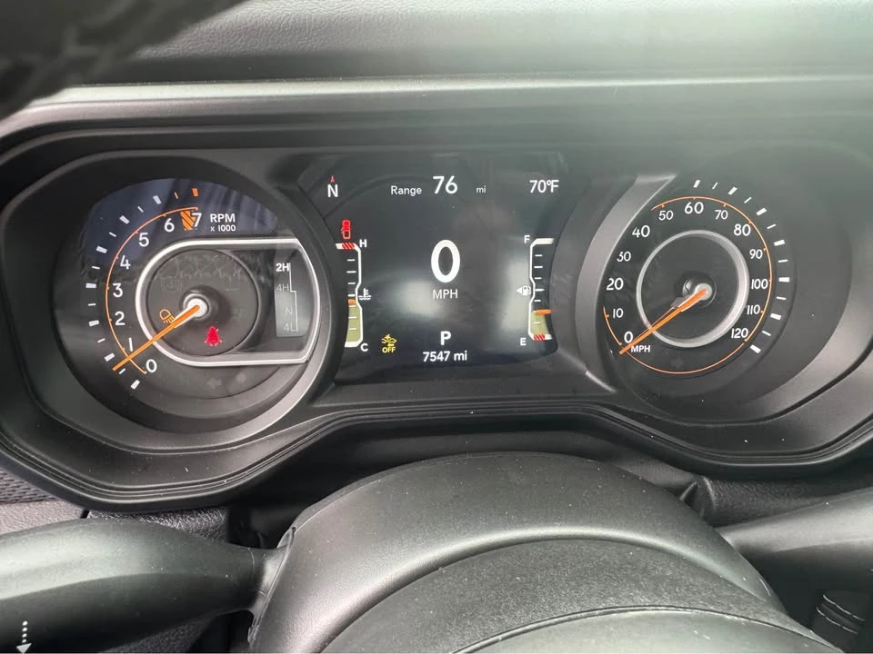 2025 Jeep JT Gladiator - Image 17 of 20