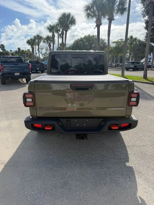 2025 Jeep JT Gladiator - Image 3 of 5