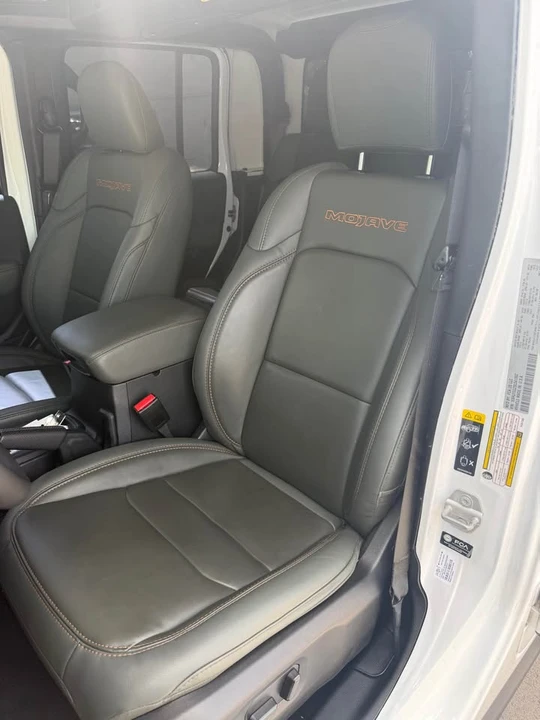 2025 Jeep JT Gladiator - Image 8 of 12