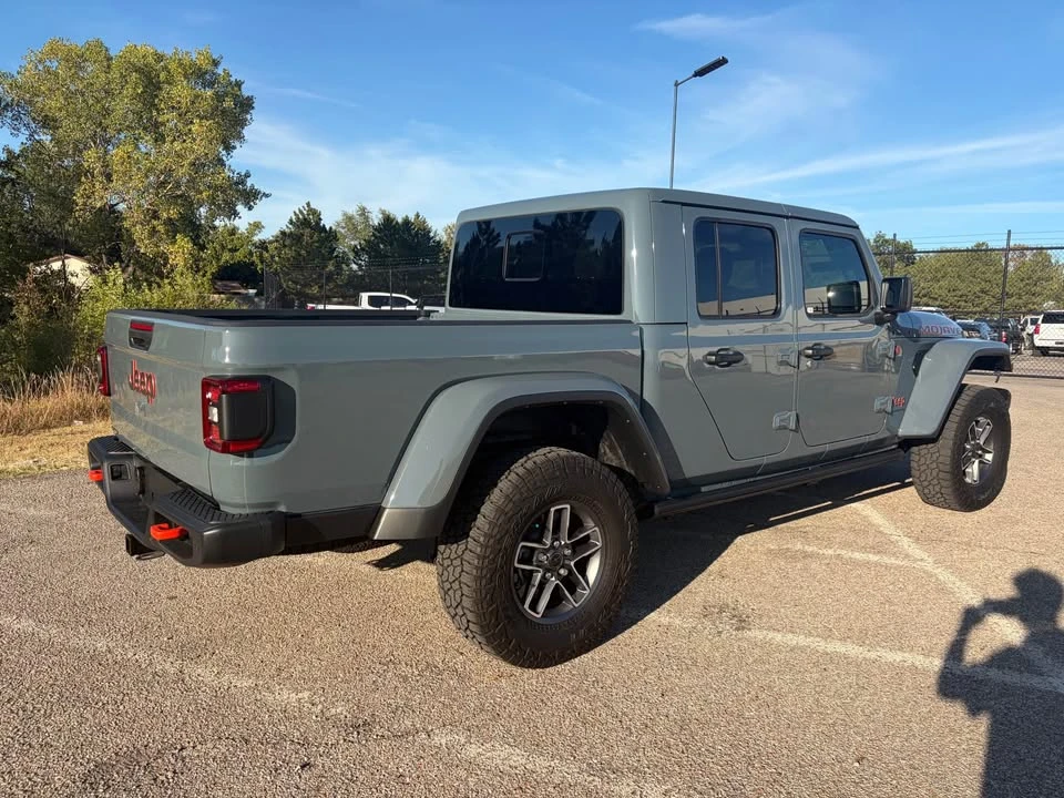 2025 Jeep JT Gladiator - Image 3 of 13