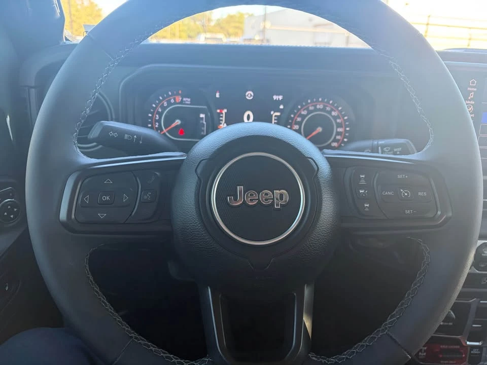2025 Jeep JT Gladiator - Image 7 of 13