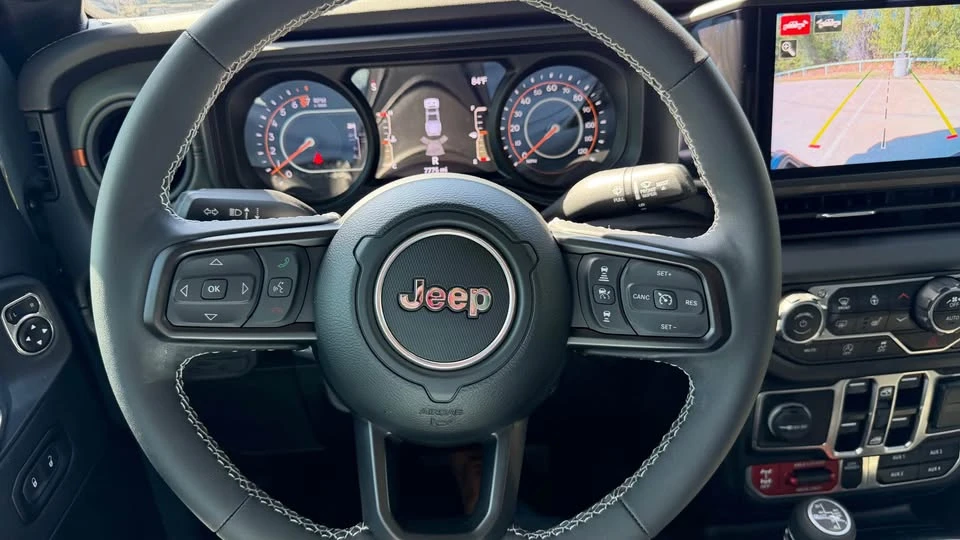 2025 Jeep JT Gladiator - Image 11 of 12