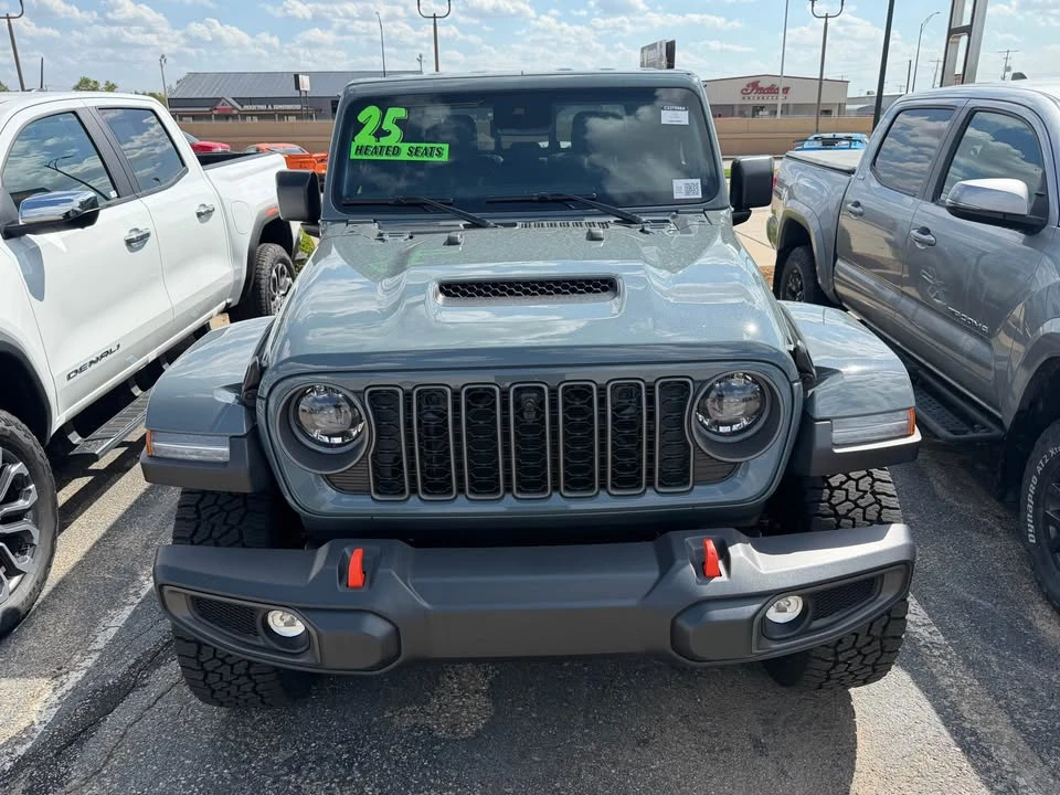 2025 Jeep JT Gladiator - Image 2 of 9