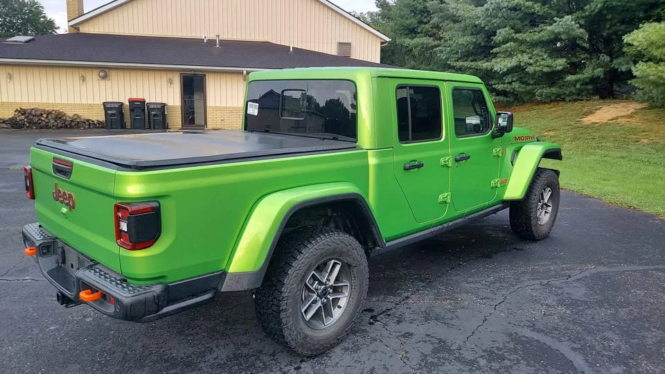 2025 Jeep JT Gladiator - Image 7 of 14