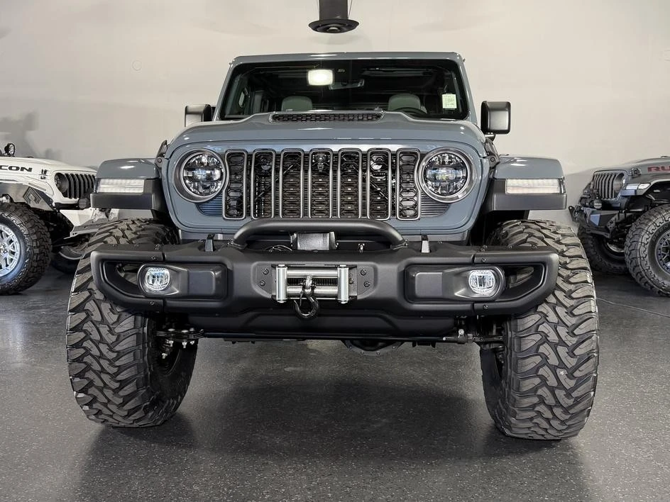 2025 Jeep JT Gladiator - Image 3 of 30