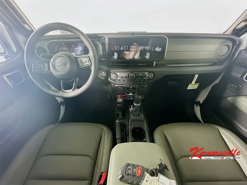2025 Jeep JT Gladiator - Image 9 of 12