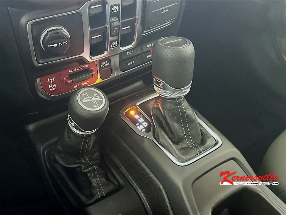 2025 Jeep JT Gladiator - Image 12 of 21