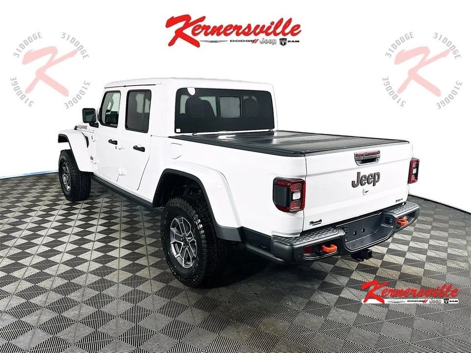 2025 Jeep JT Gladiator - Image 5 of 21