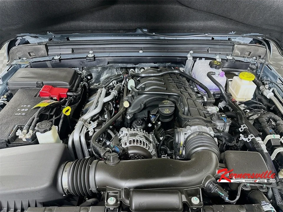 2025 Jeep JT Gladiator - Image 18 of 21