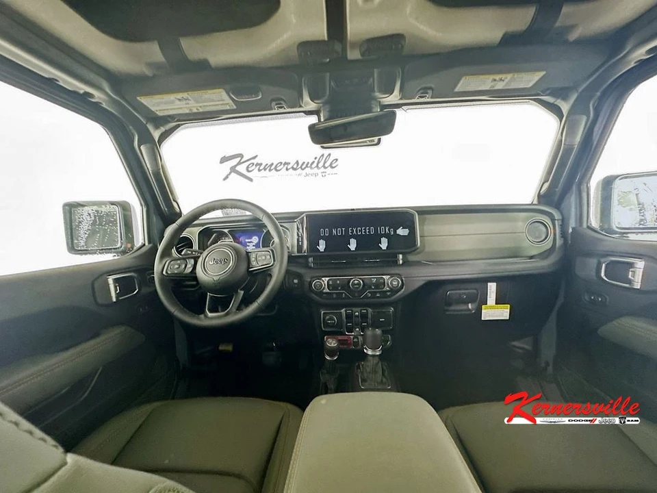 2025 Jeep JT Gladiator - Image 9 of 12