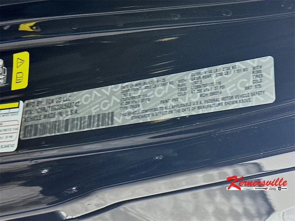 2025 Jeep JT Gladiator - Image 19 of 21