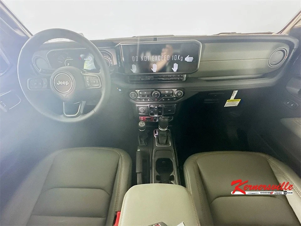 2025 Jeep JT Gladiator - Image 9 of 21