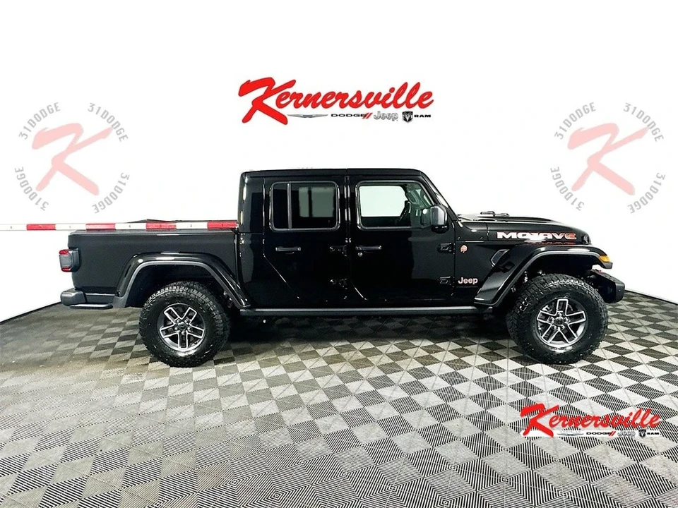 2025 Jeep JT Gladiator - Image 8 of 12