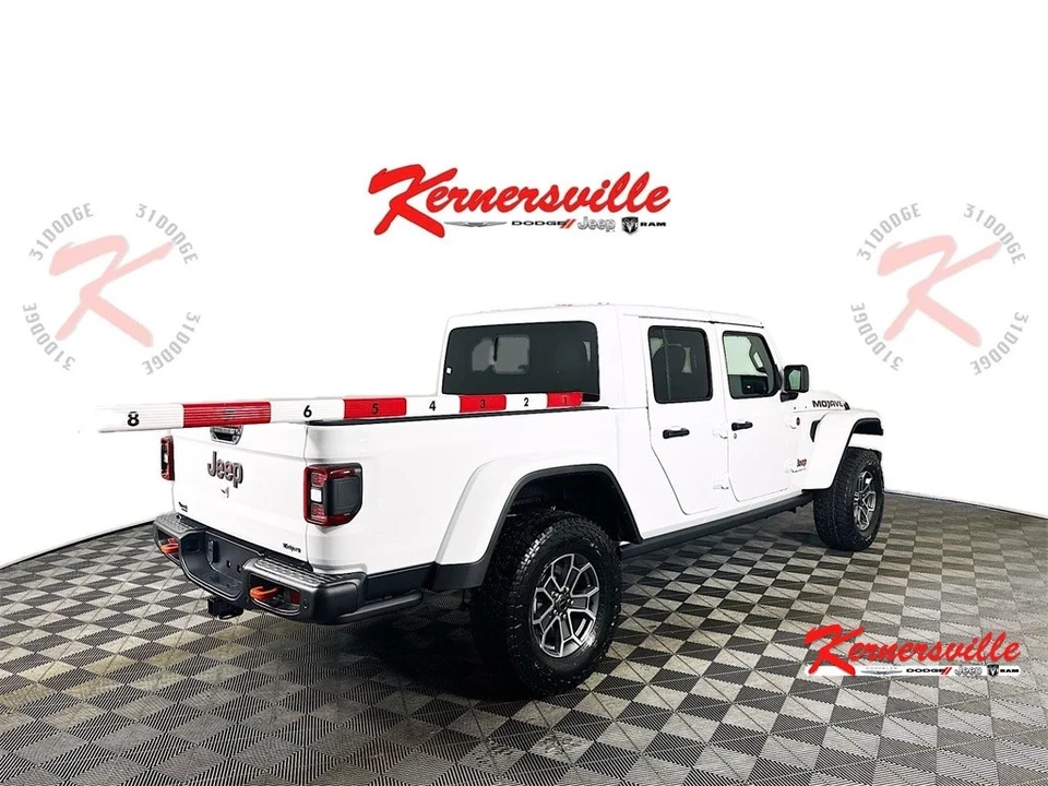 2025 Jeep JT Gladiator - Image 7 of 12