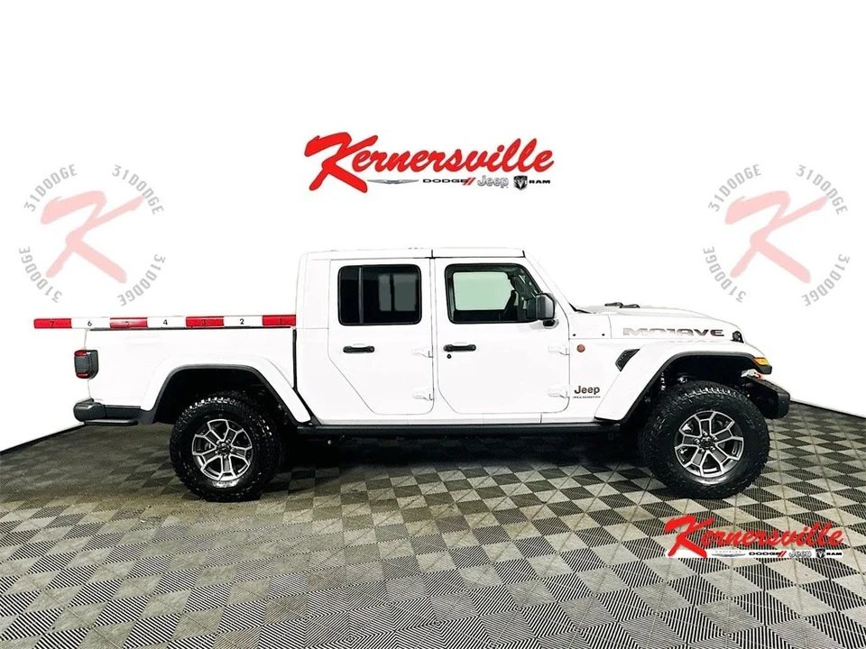 2025 Jeep JT Gladiator - Image 8 of 12