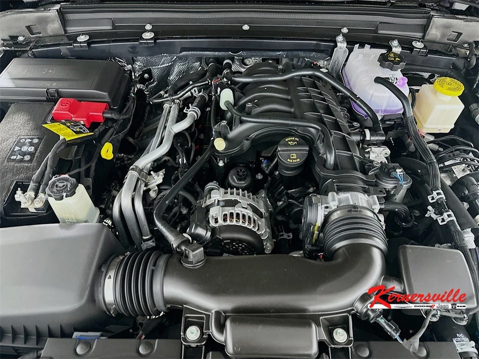 2025 Jeep JT Gladiator - Image 18 of 21
