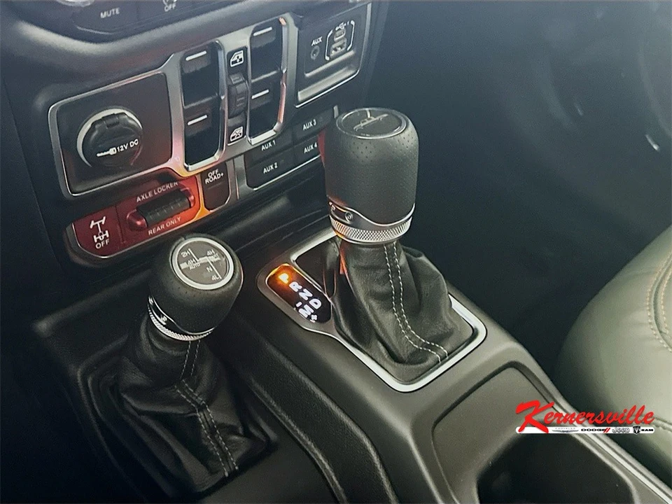 2025 Jeep JT Gladiator - Image 12 of 21