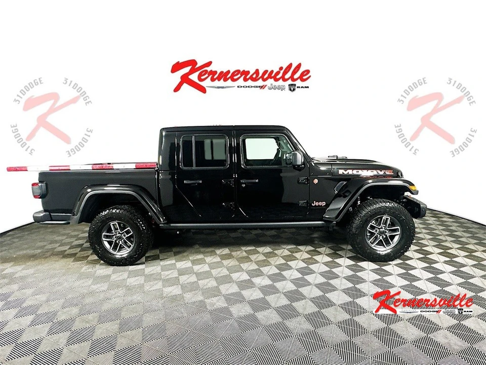 2025 Jeep JT Gladiator - Image 8 of 12
