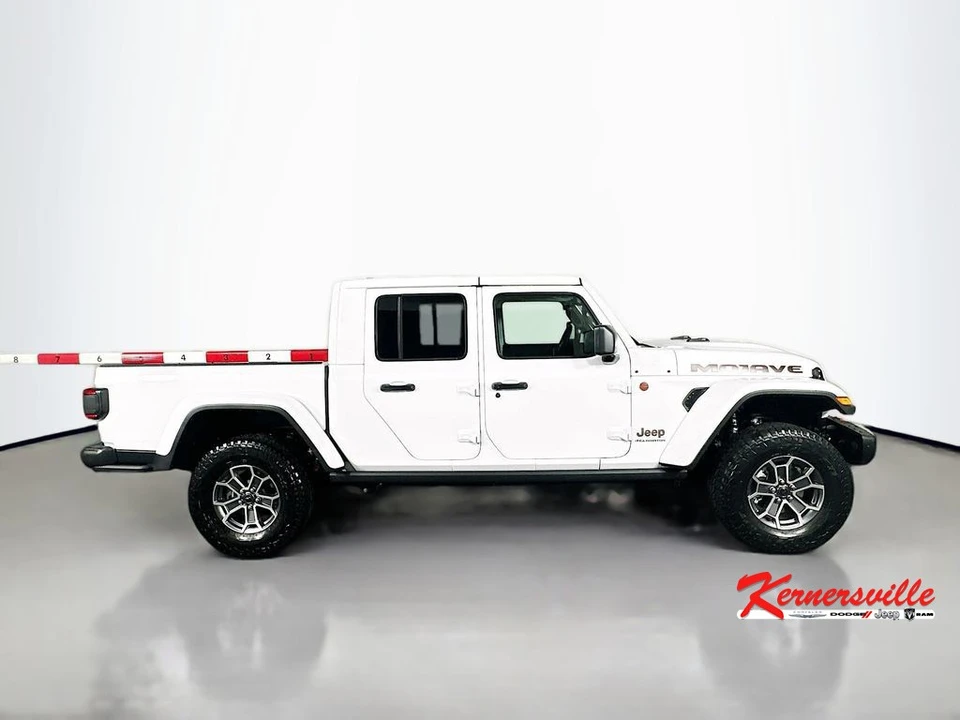 2025 Jeep JT Gladiator - Image 8 of 12
