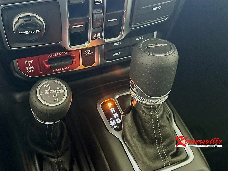 2025 Jeep JT Gladiator - Image 12 of 21