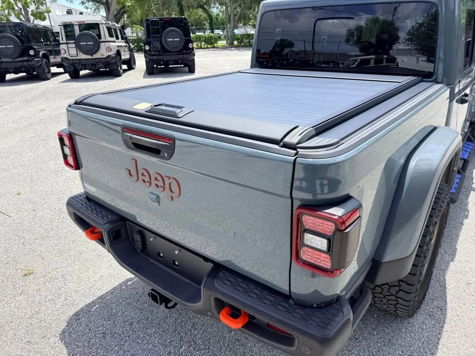 2025 Jeep JT Gladiator - Image 6 of 18