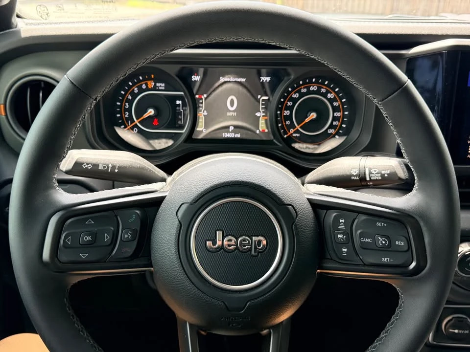 2025 Jeep JT Gladiator - Image 12 of 18