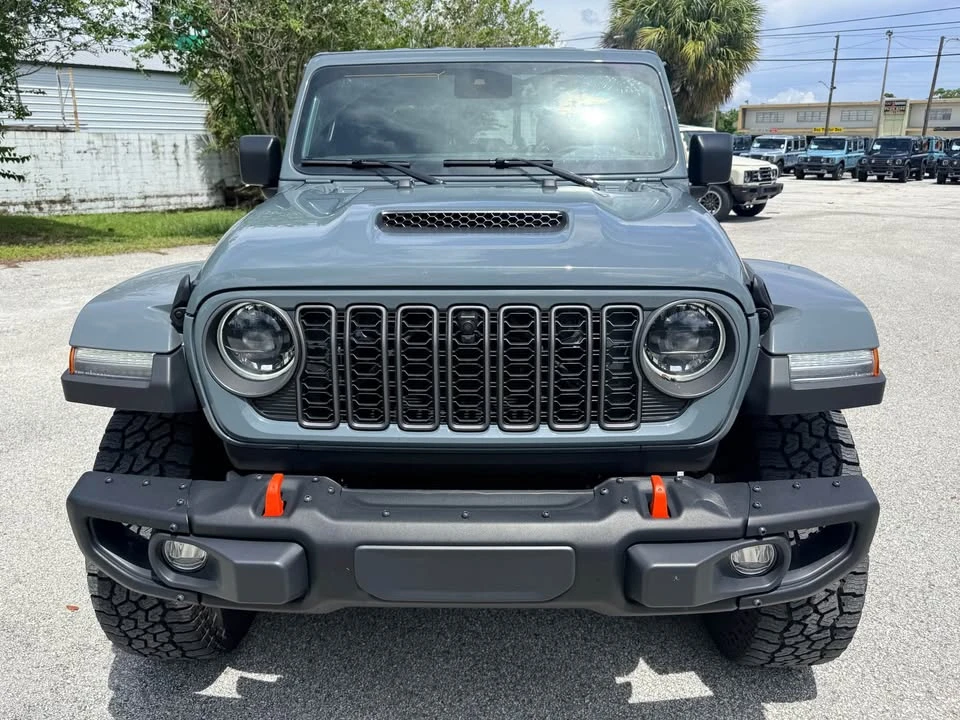 2025 Jeep JT Gladiator - Image 3 of 18