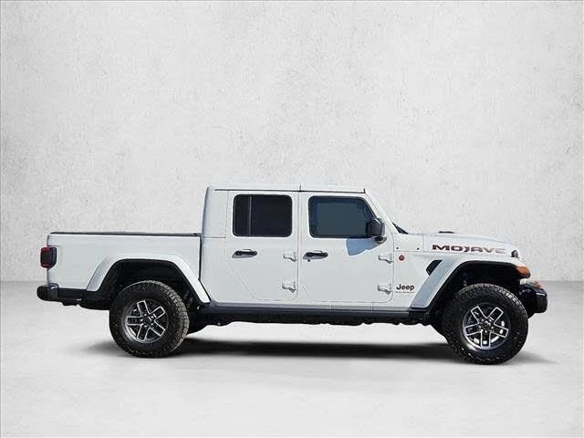 2025 Jeep JT Gladiator - Image 9 of 19