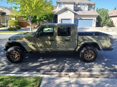 2025 Jeep Gladiator Mojave X
