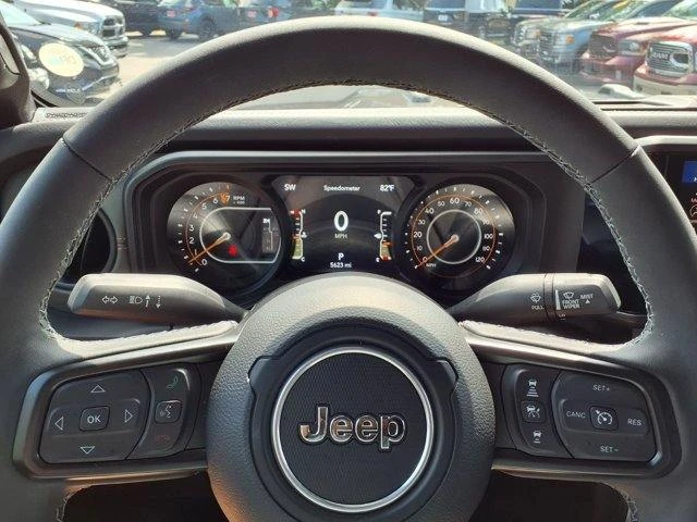 2025 Jeep JT Gladiator - Image 17 of 20