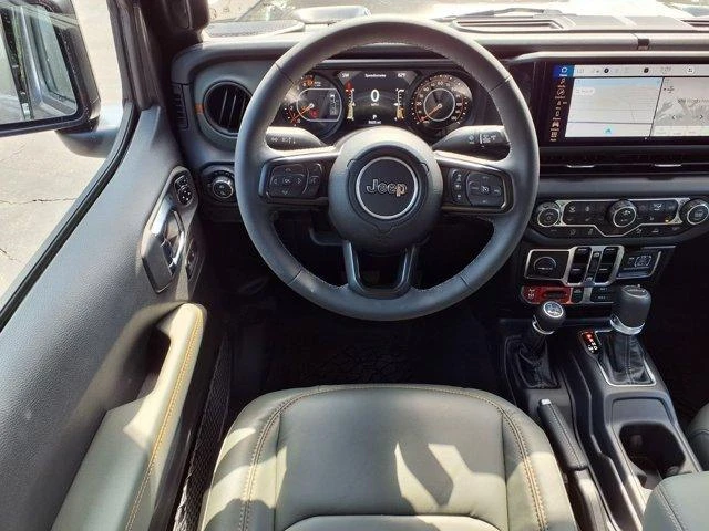 2025 Jeep JT Gladiator - Image 12 of 20